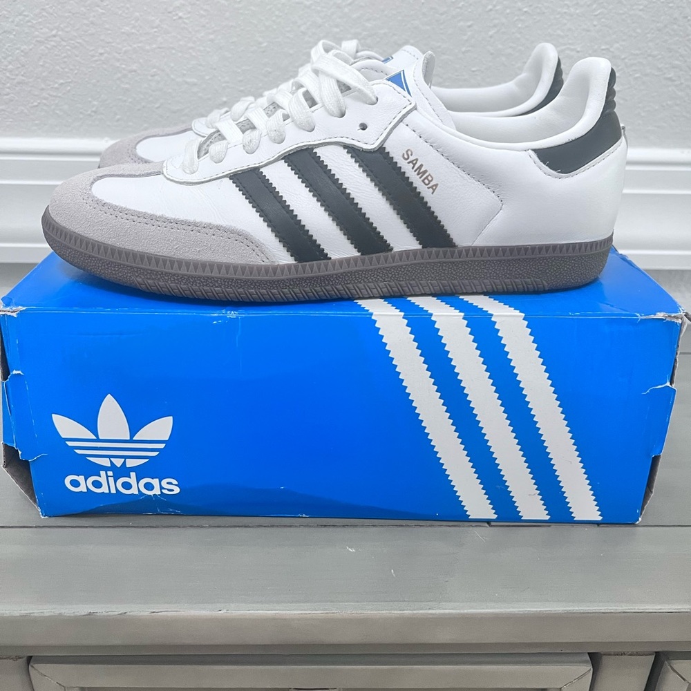 Adidas White and Black Sneakers Classic Design